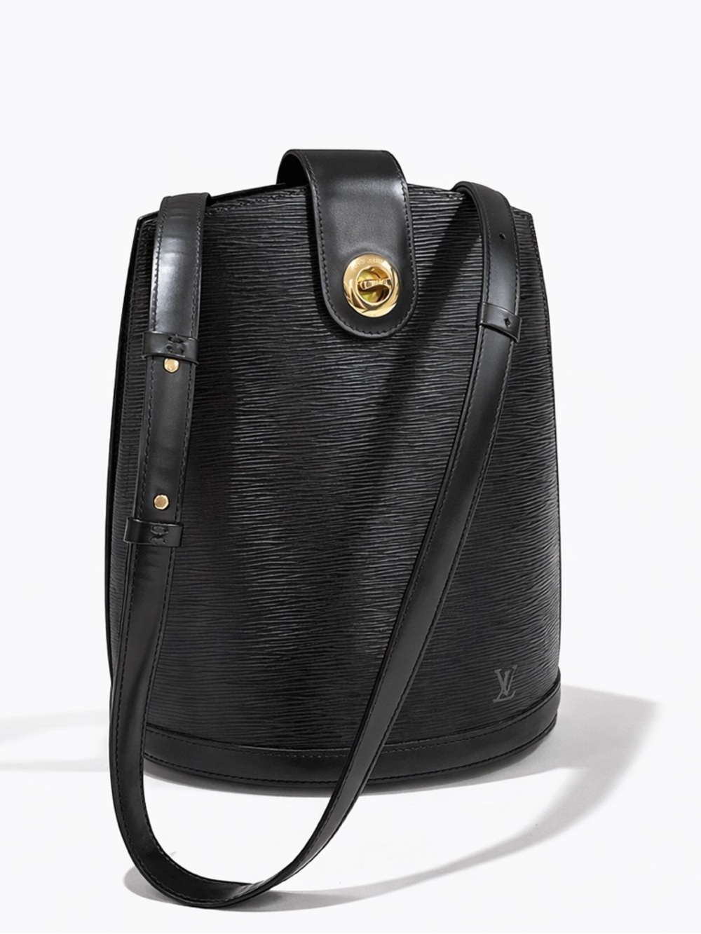 Louis Vuitton • Epi Black Cluny Shoulder Bag Gold Hardware Vintage CA1917